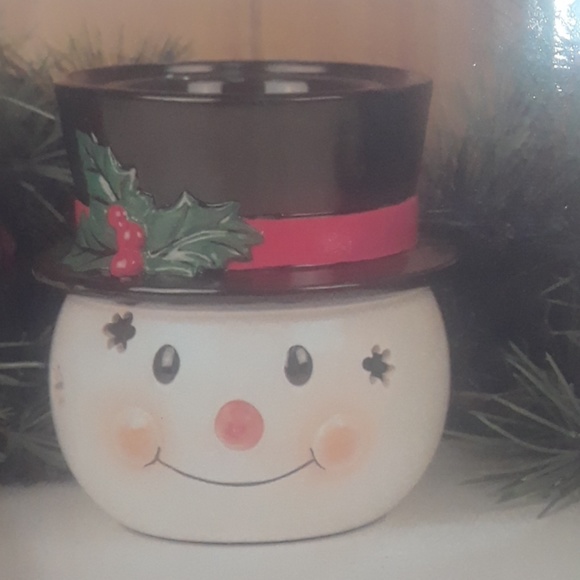 Tuscany Candle Other - SNOWMAN Candle Warmer